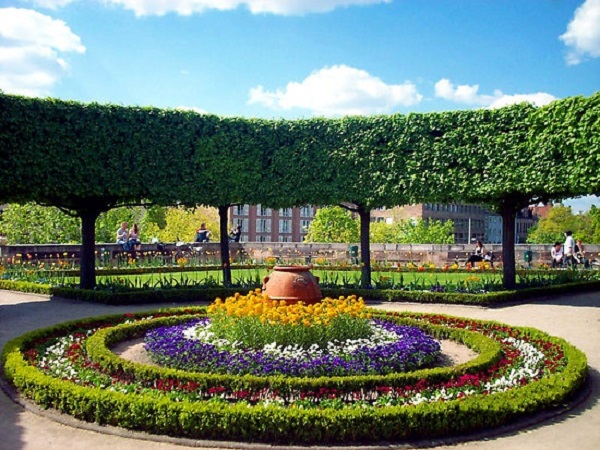 Top 5+ Mẫu Thiết Kế Bồn Hoa Trước Nhà Đẹp Mê Mẩn Nhất - Smart Garden